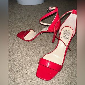 Vince camuto red glossy heel